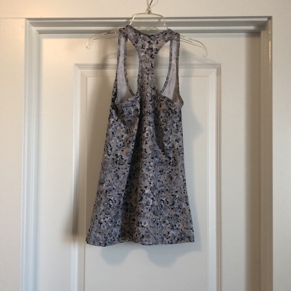Lululemon Cool Racerback Not So Petite Fleur Tank Top Sz 6 Grey Animal Print - Picture 2 of 6